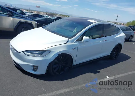 2017 Tesla Model X 100D/75D/90D из США, поврежденный, VIN 5YJXCDE2XHF076555